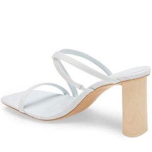 VINCE CAMUTO 🦋 IMAGINE LINEN ZAYDA HEELS